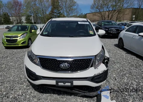 2016 Kia Sportage Lx z USA, uszkodzony, nr VIN KNDPBCAC1G7802917
